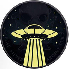 Load image into Gallery viewer, 2018 Canada 1 oz Silver Maple Leaf UFO Glow in the Dark $5 Coin | Zion Metals